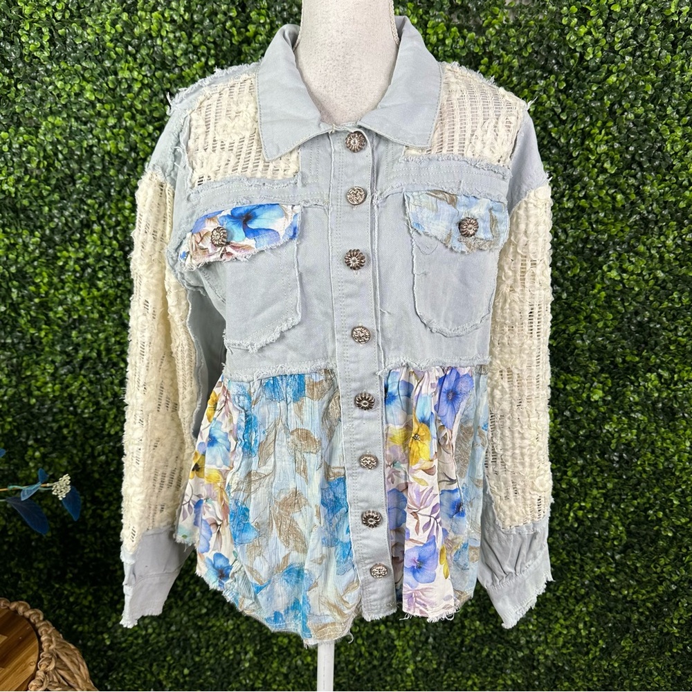 Nwt POL Denim Jacket with Floral patchwork‎ and crochet detail whimsical size SM